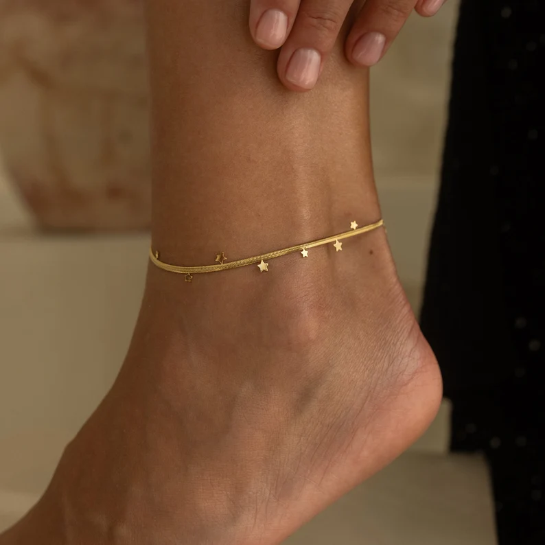 Anklet with Moon Pendant • Stainless Steel Gold Anklet • Minimalist Women's Anklet • Delicate Boho Anklet • Gift for Her